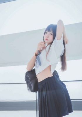 在厨房和女友闺蜜做_高清手机免费观看完整